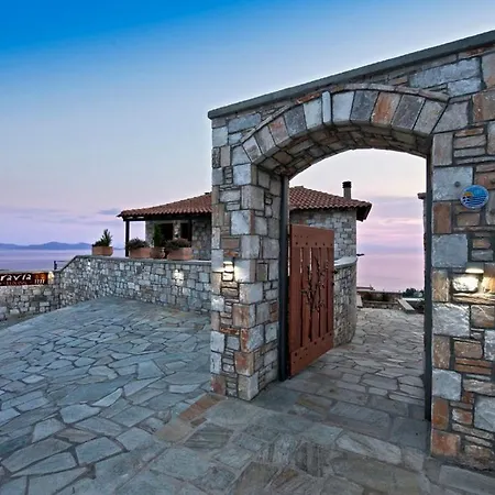 Karavia Lux Lejlighedshotel 3*