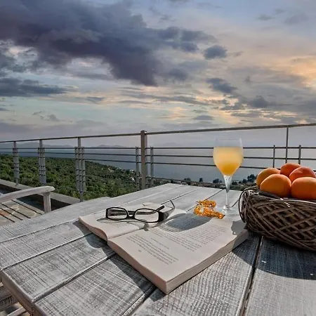 Lejlighedshotel Karavia Lux Afissos