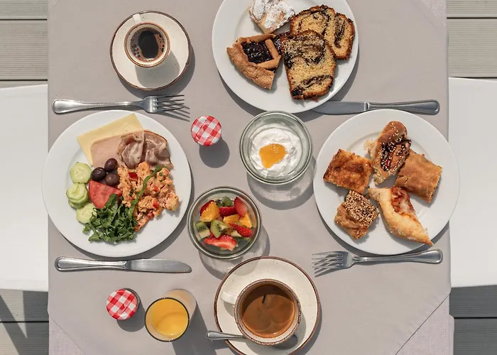 Karavia Lux Aparthotel Afissos