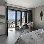 Karavia Lux Hotel de apartamente Afissos