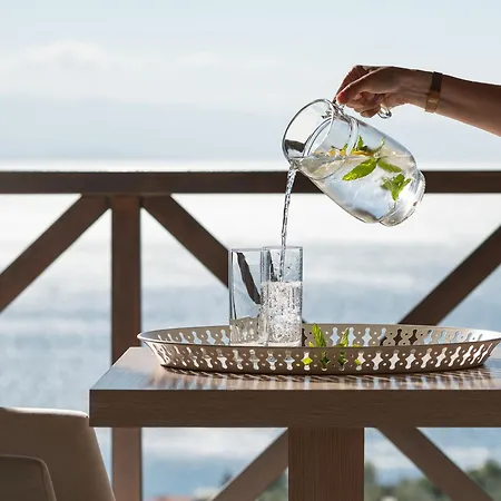 Karavia Lux מלון דירות