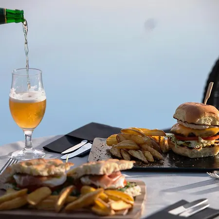 Karavia Lux מלון דירות