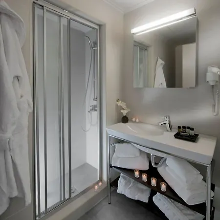 Karavia Lux