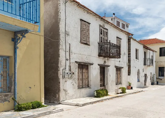 Karavia Lux אפיסוס