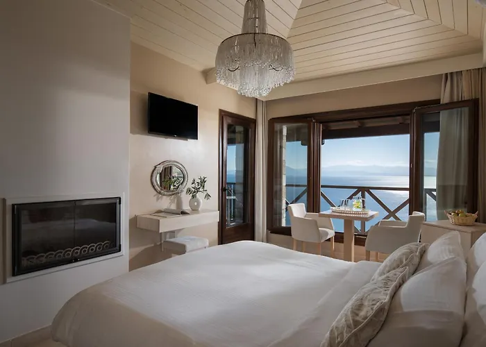 מלון דירות Karavia Lux