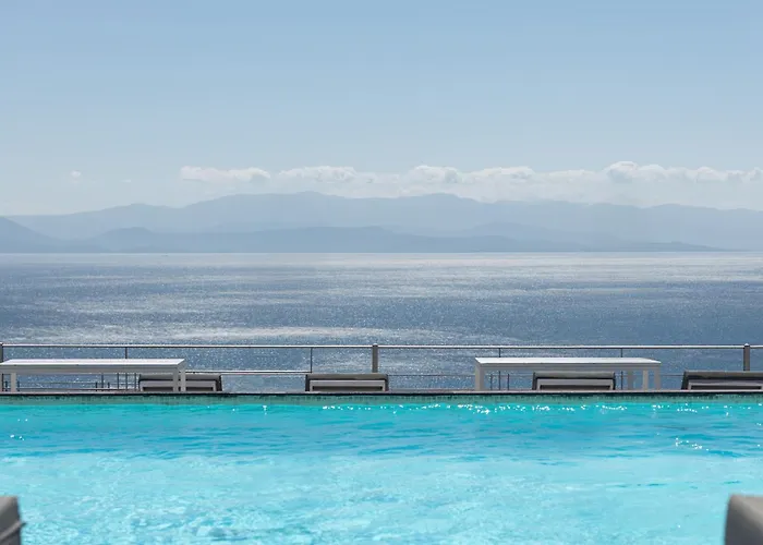 מלון דירות Karavia Lux אפיסוס