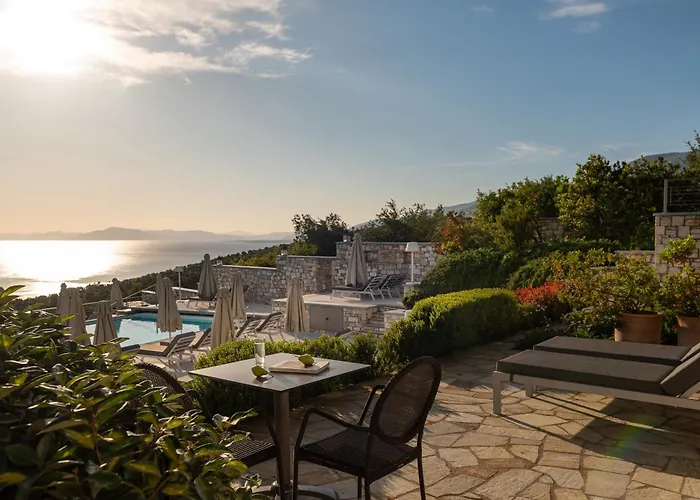 Karavia Lux 3* אפיסוס