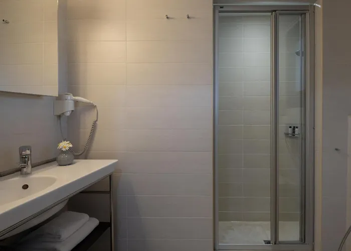 Karavia Lux מלון דירות