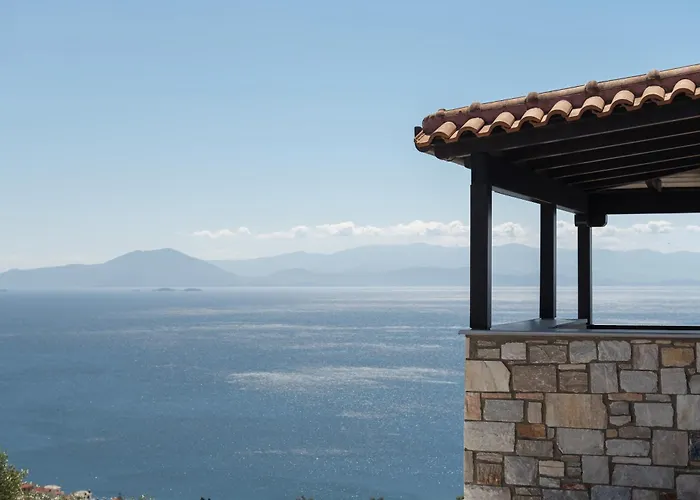 Karavia Lux מלון דירות 3*