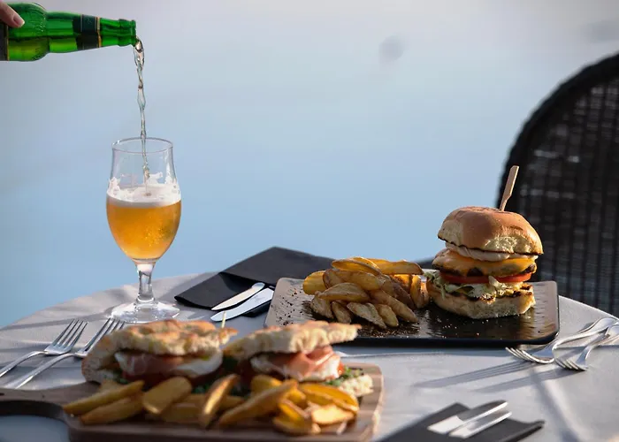 Karavia Lux מלון דירות