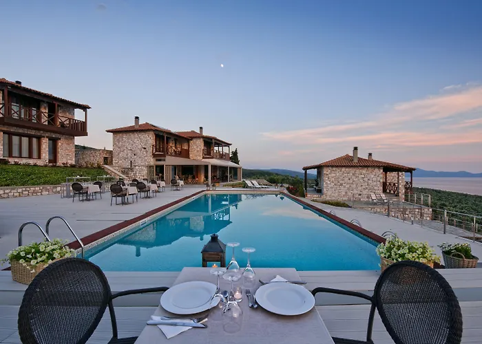 Karavia Lux מלון דירות