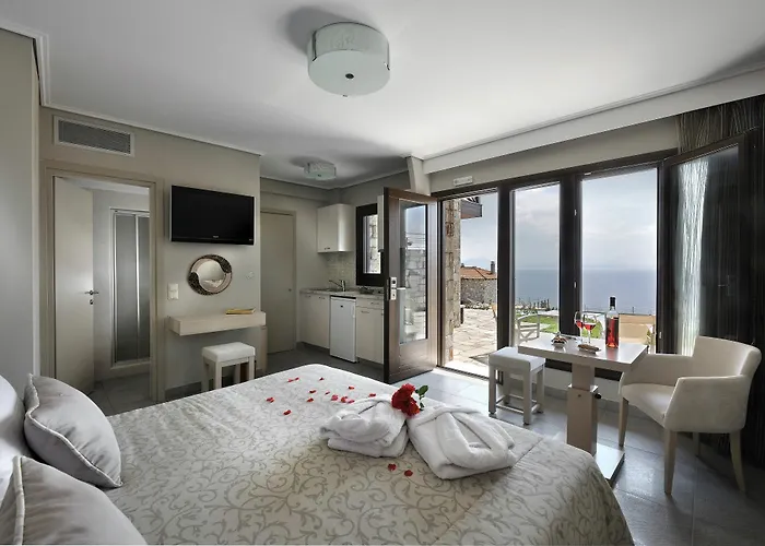 Karavia Lux מלון דירות 3*