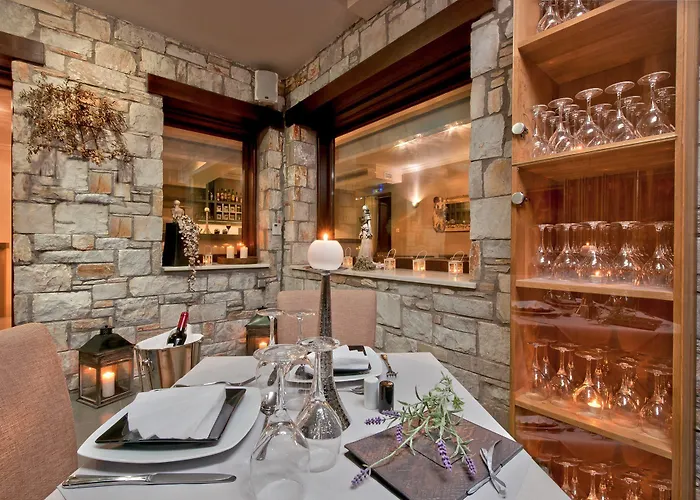 Karavia Lux 3* אפיסוס